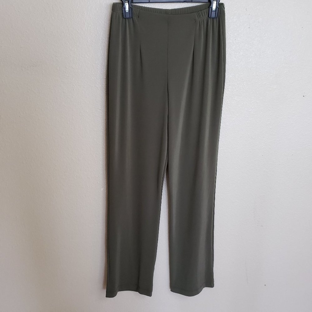 Chico's Olive Green Stretchy Comfort Waist Pant Chicos Size 1 (Small)